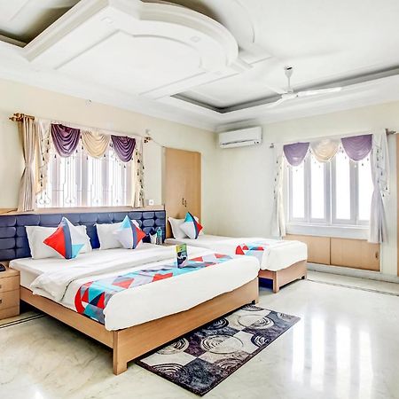 Готель Fabexpress Kolkata Residency Екстер'єр фото