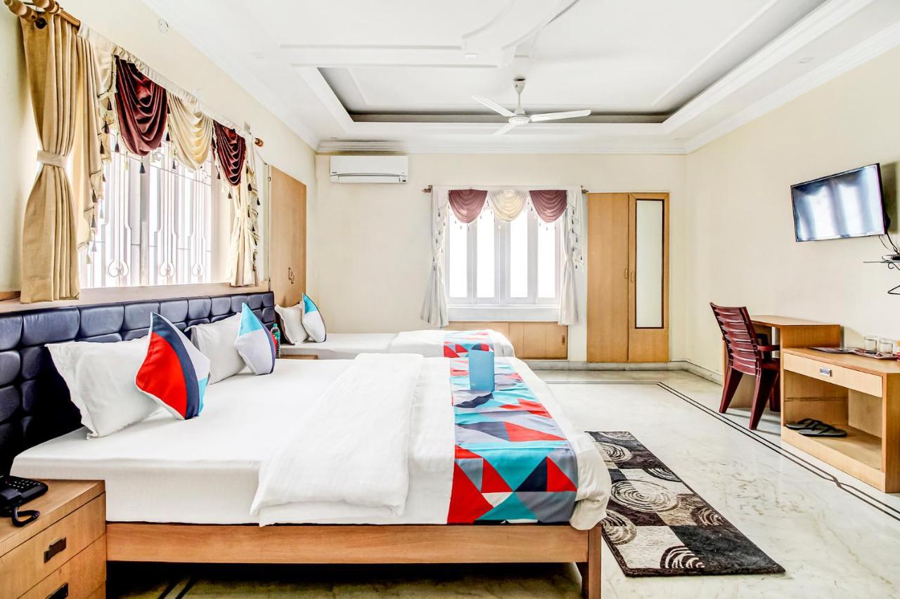 Готель Fabexpress Kolkata Residency Екстер'єр фото